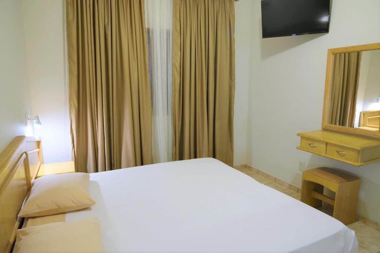 Deluxe Room,1173998625:JPEG